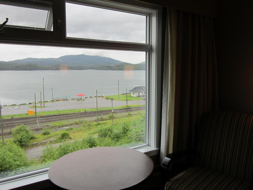 Inn On The Harbour Prince Rupert Zimmer foto